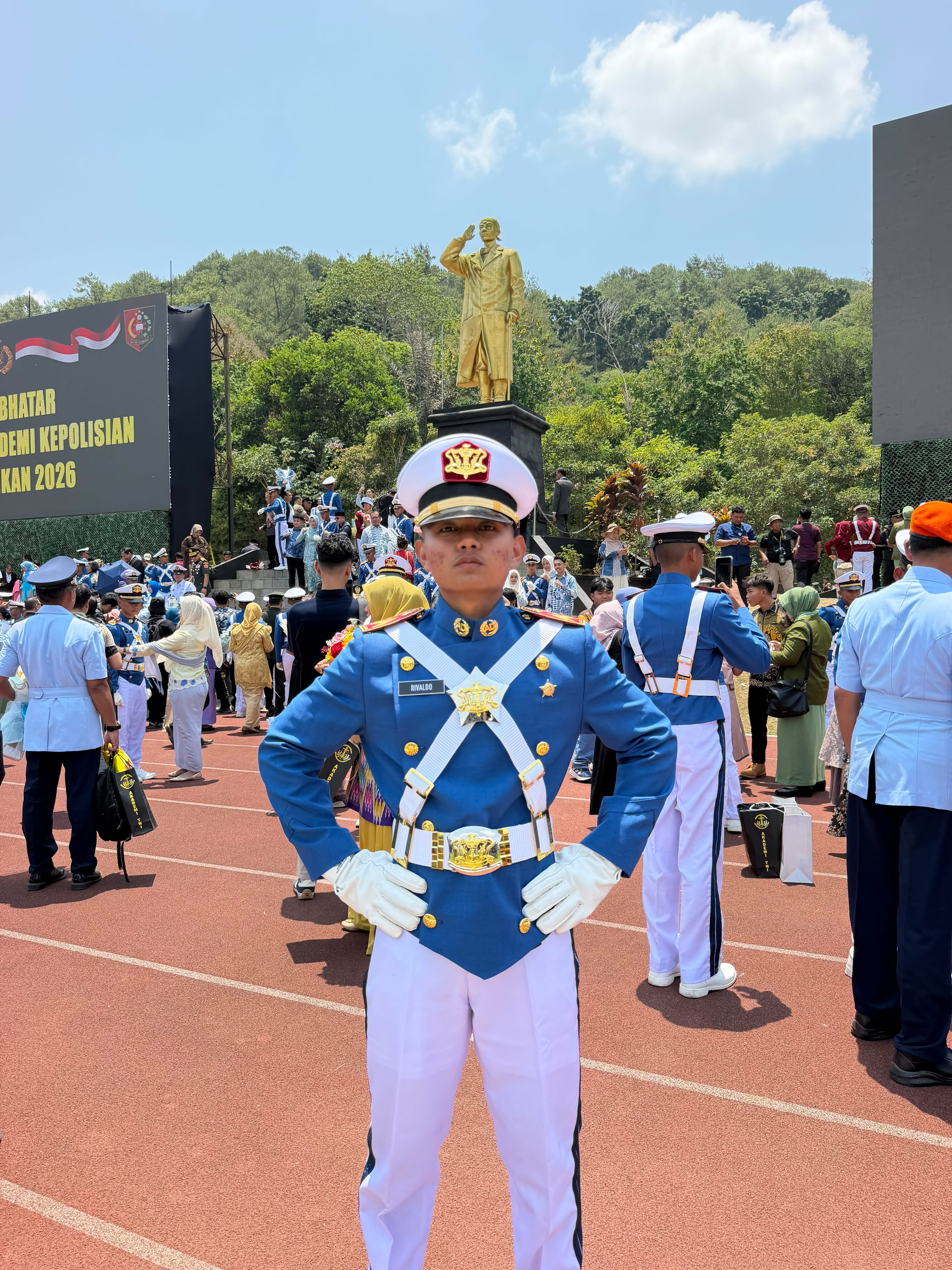 Civitas MTsN 2 OI Ucapkan Selamat Kepada Alumni Berprestasi