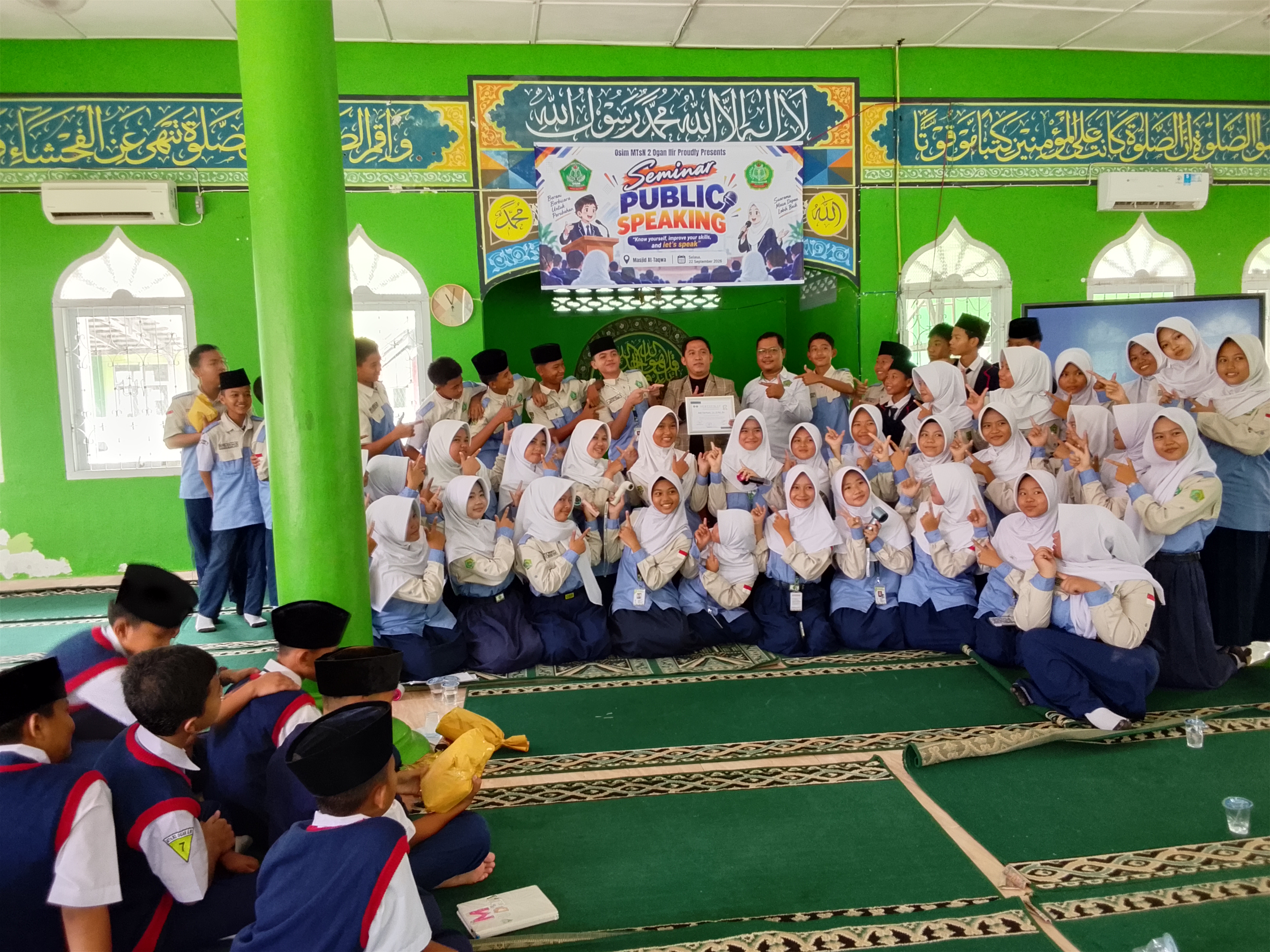 Tingkatkan Kepercayaan Diri Siswa, MTs Negeri 2 Ogan Ilir Gelar Seminar Public Speaking 