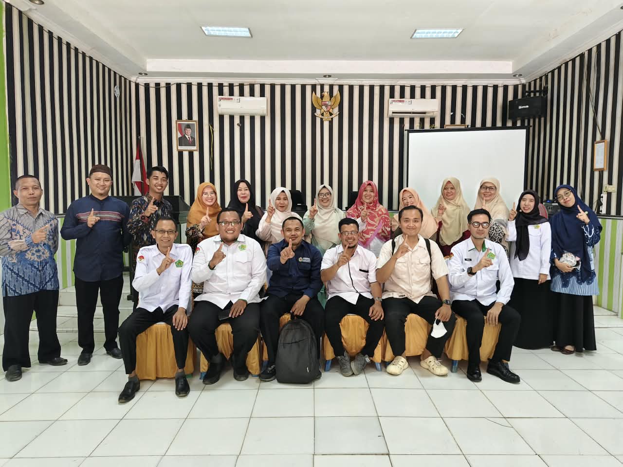 Rapat Persiapan OMI Tingkat Provinsi, MTsN 2 Ogan Ilir Siap Dukung Prestasi Madrasah